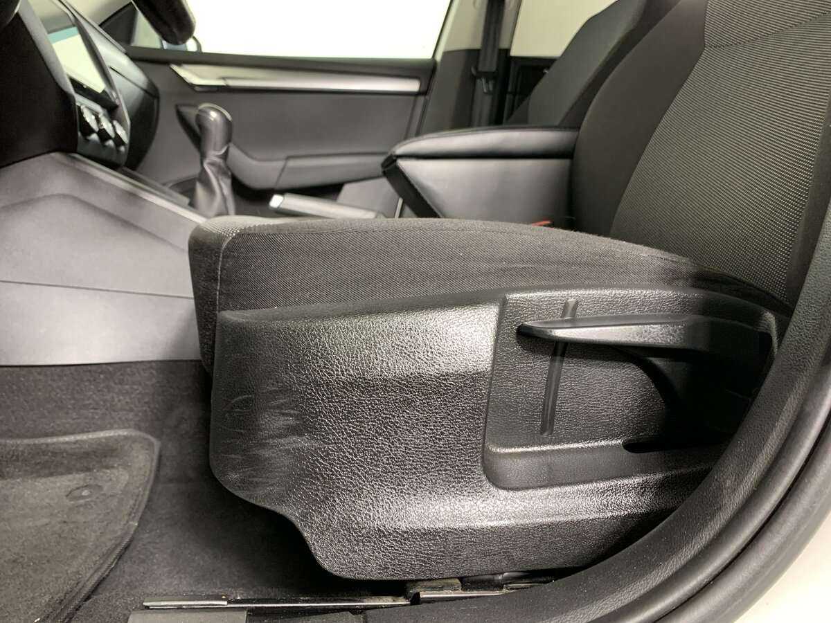 Б/У Шкода Октавия 2014 года. Фото: #13