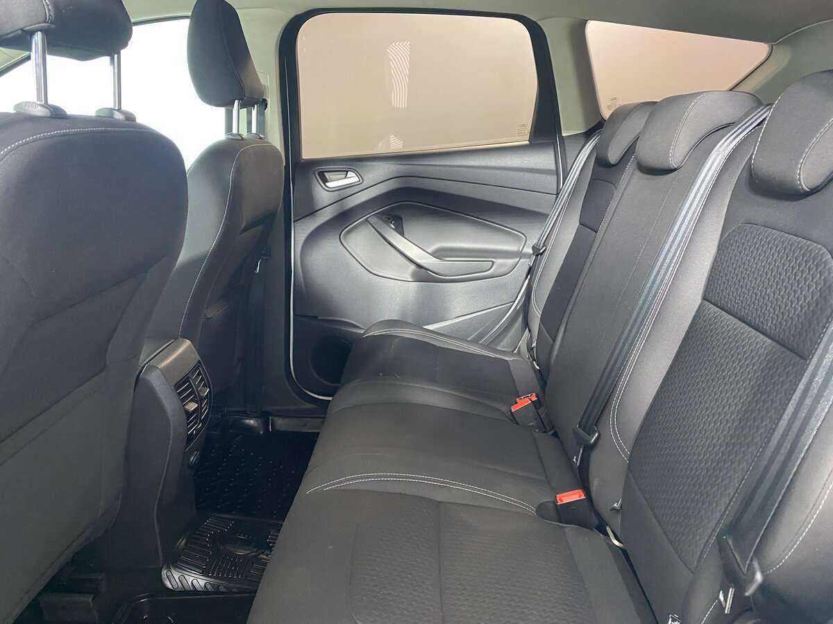 Б/У Форд Куга 2017 года. Фото: #7