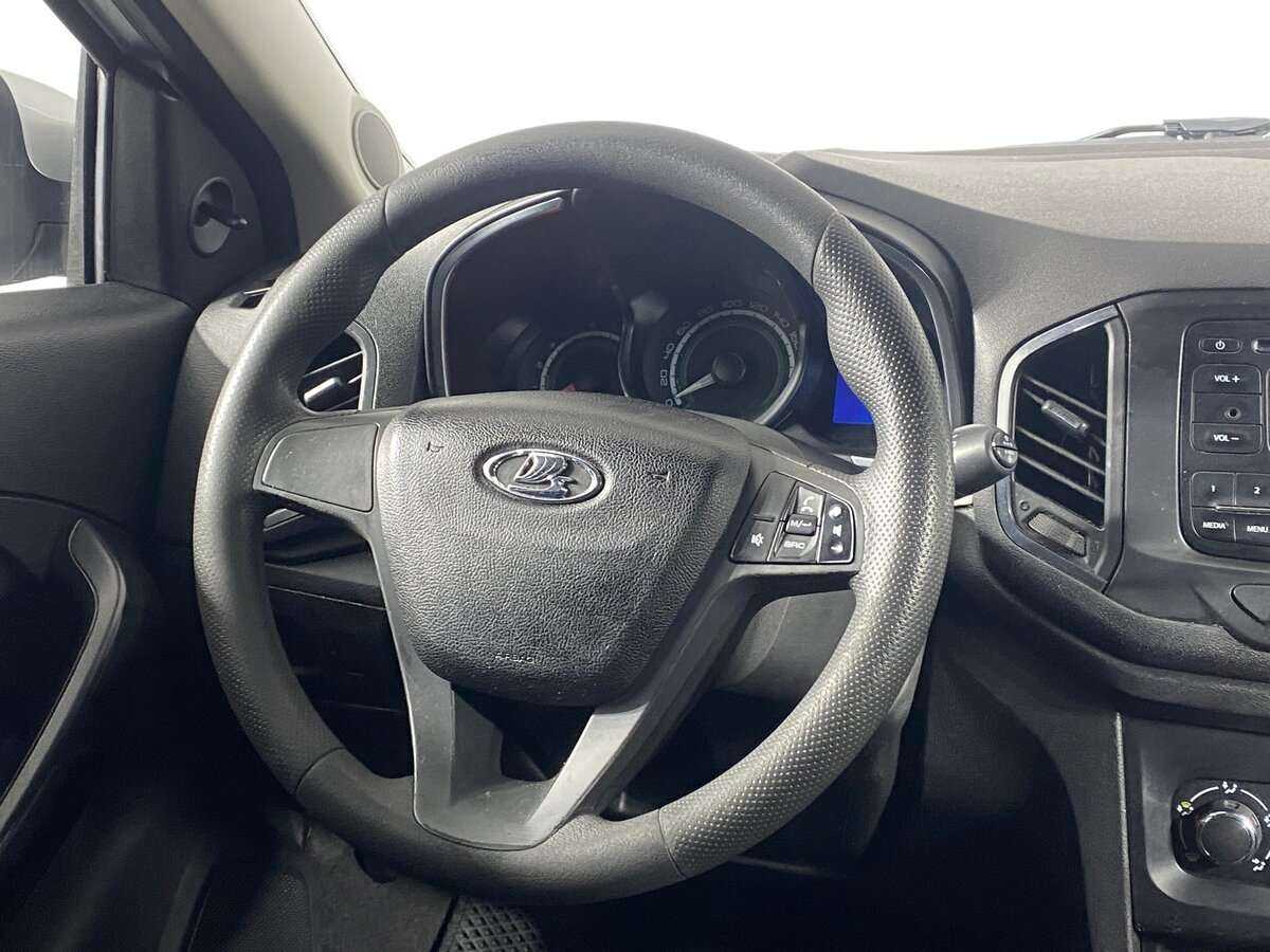 Б/У Лада (ВАЗ) ИКСРЭЙ 2016 года. Фото: #10