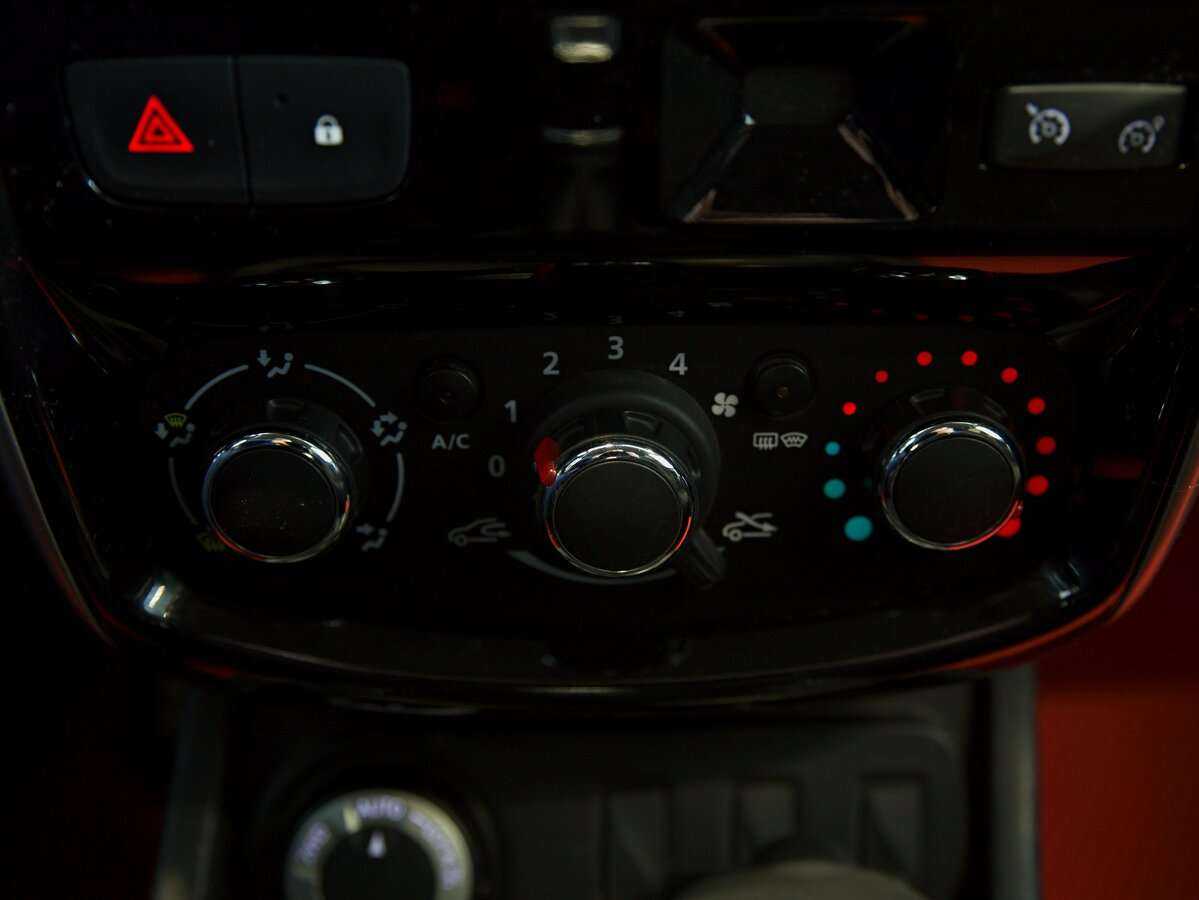 Б/У Ниссан Террано 2017 года. Фото: #7