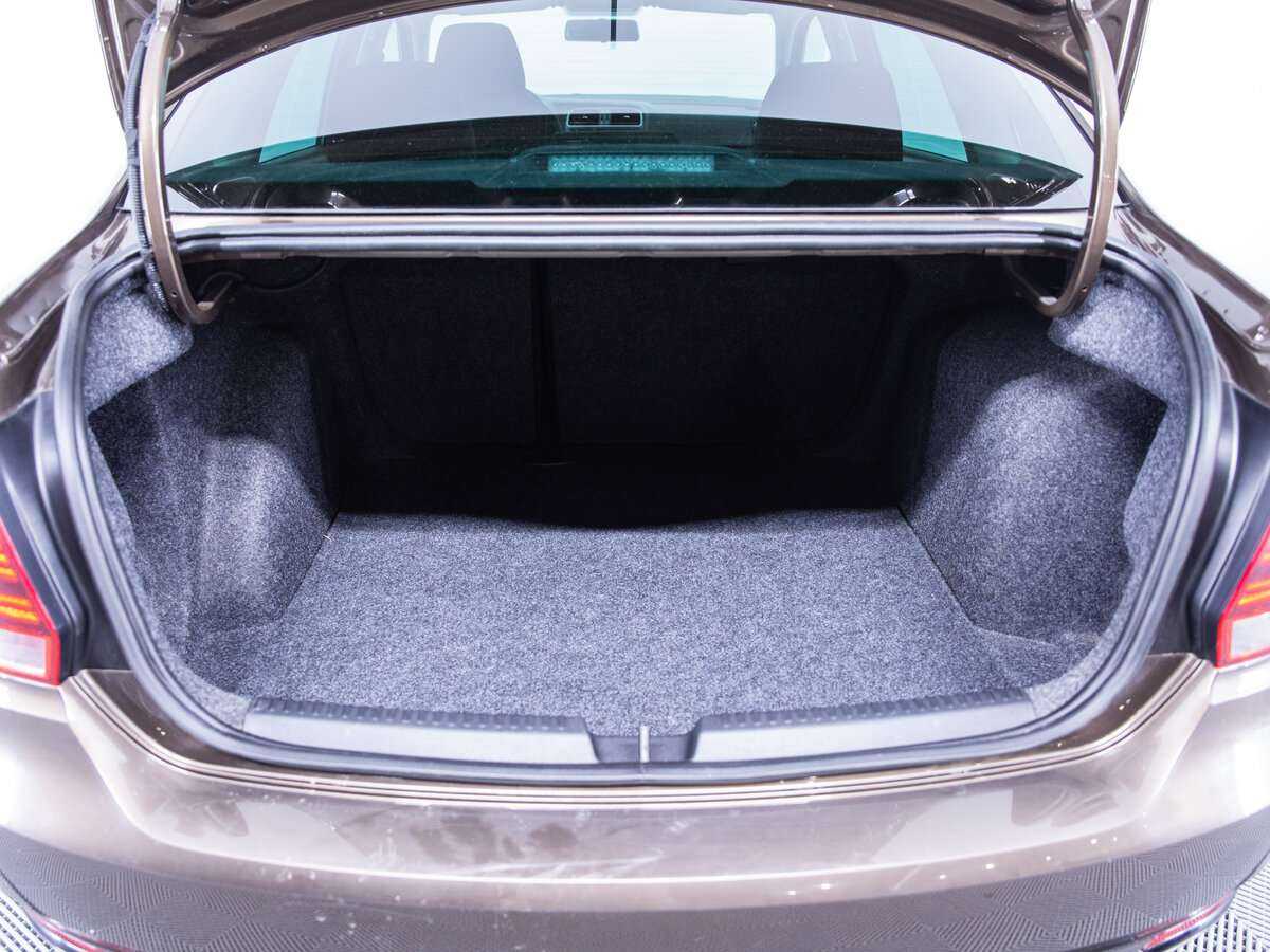 Б/У Фольксваген Поло 2019 года. Фото: #8