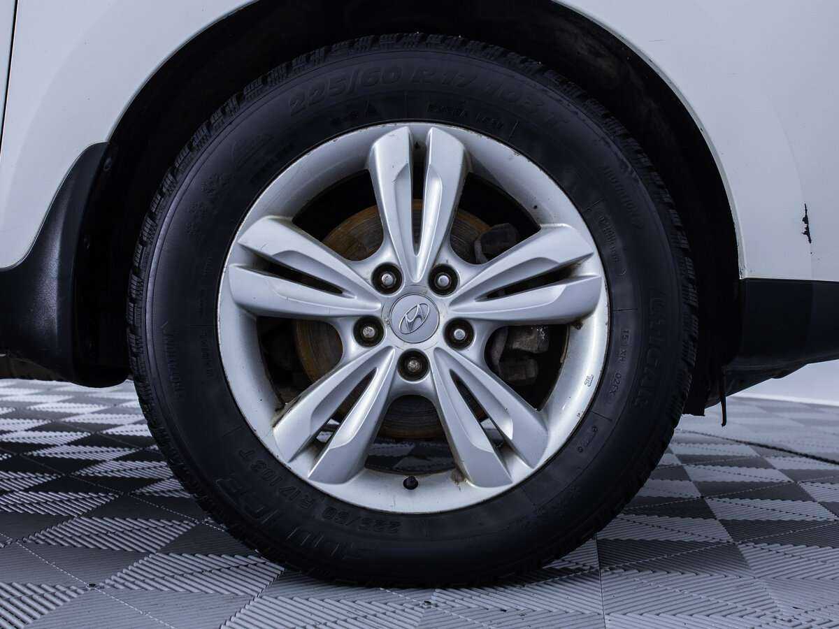 Б/У Хендай ай-икс35 2012 года. Фото: #8