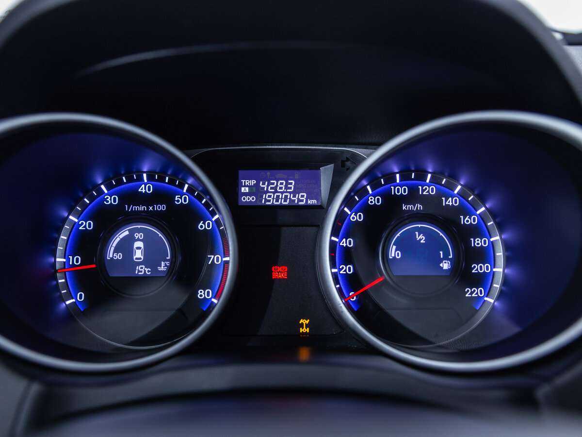 Б/У Хендай ай-икс35 2012 года. Фото: #14