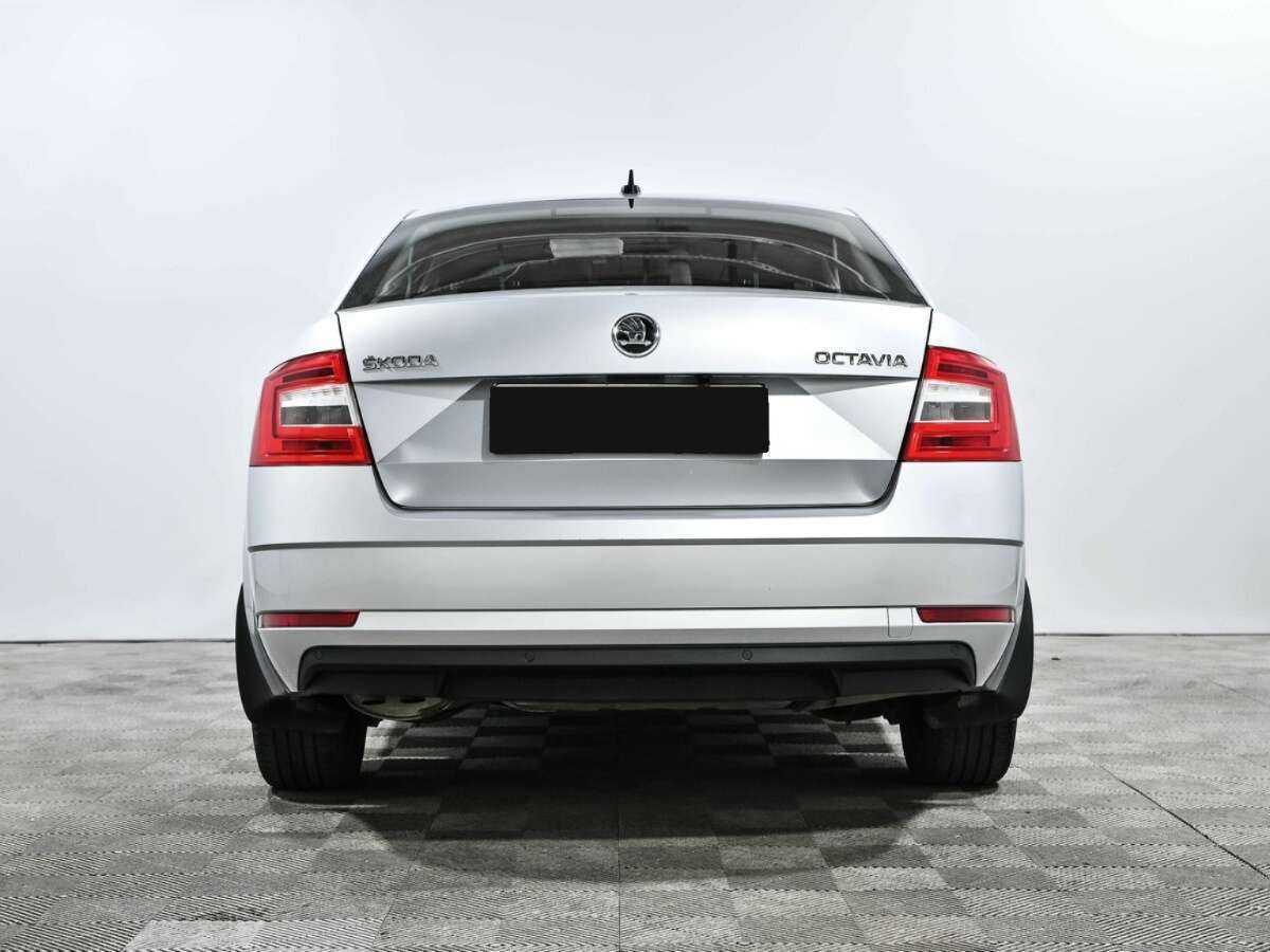 Б/У Шкода Октавия 2017 года. Фото: #4