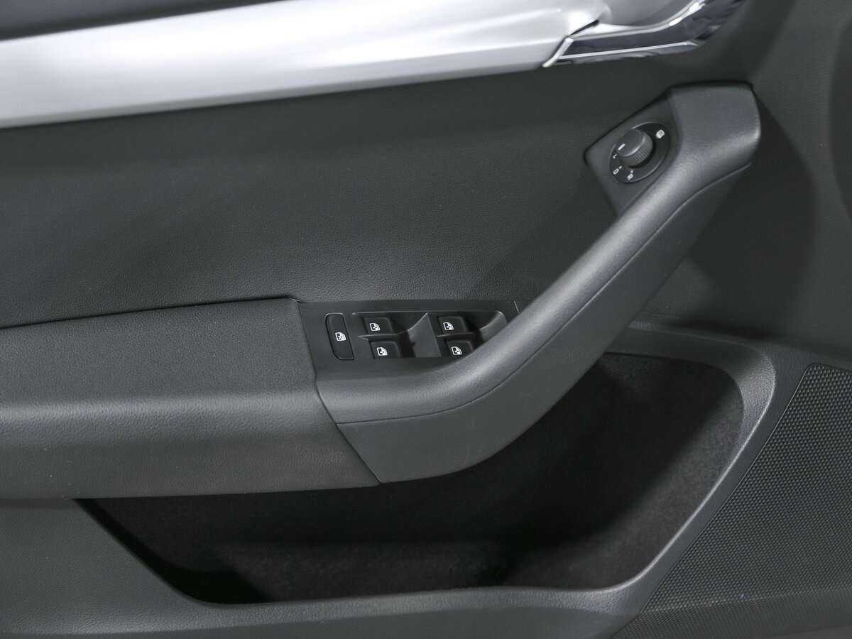 Б/У Шкода Октавия 2017 года. Фото: #12