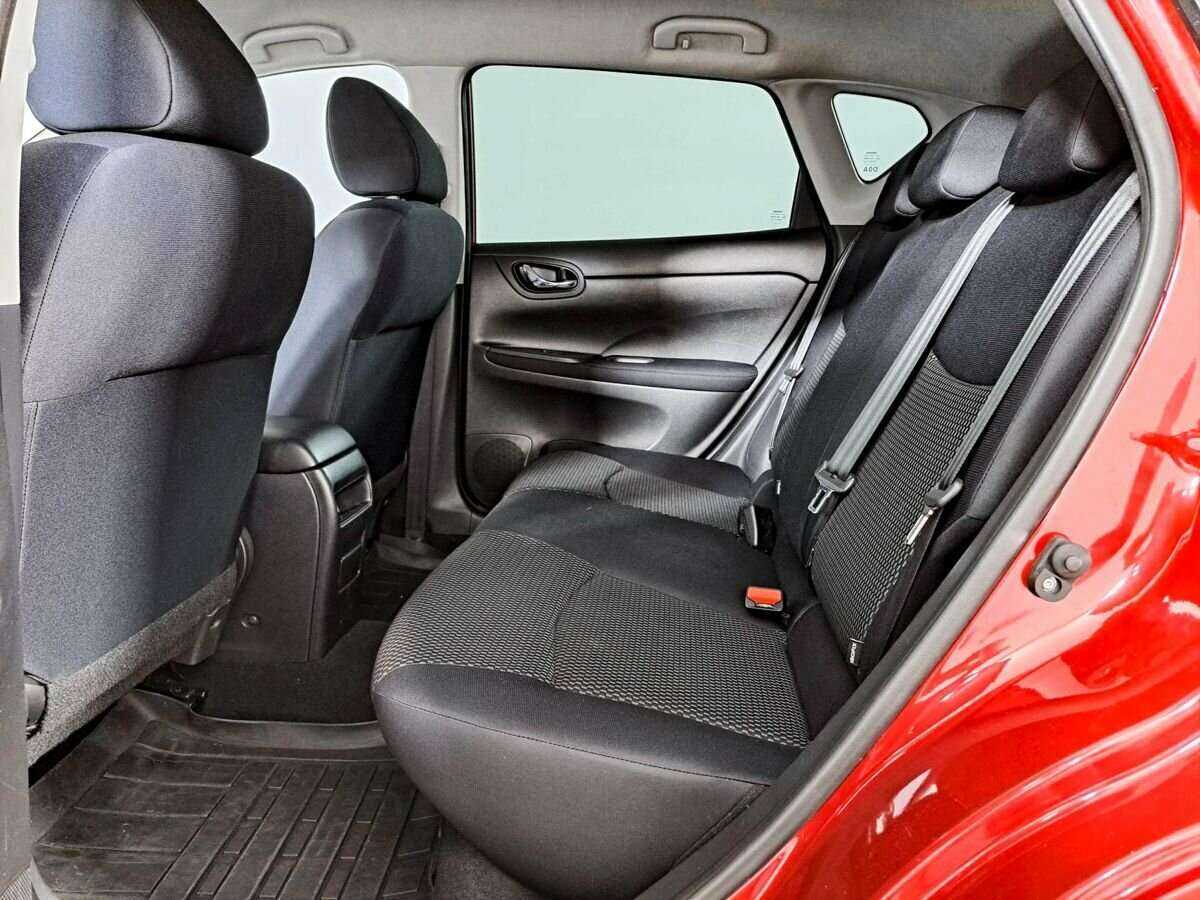 Б/У Ниссан Тиида 2015 года. Фото: #9