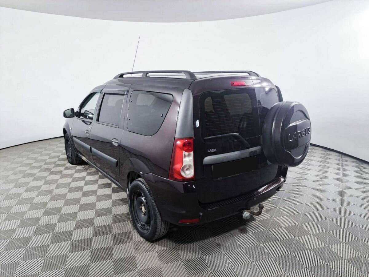 Б/У Лада (ВАЗ) Ларгус 2015 года. Фото: #6