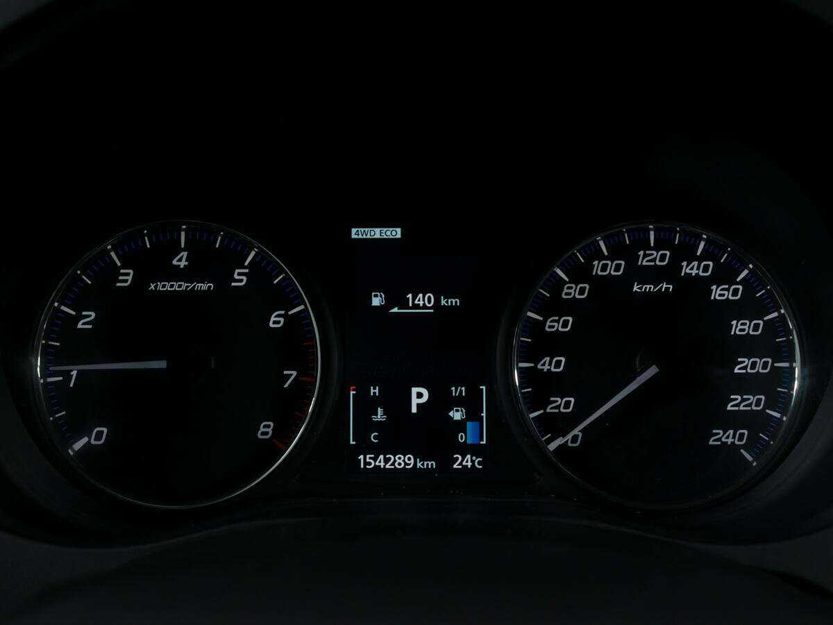 Б/У Митсубиши Оутлэндер 2012 года. Фото: #12