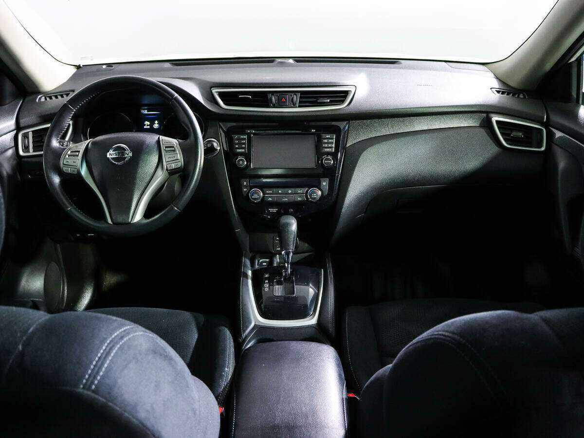 Б/У Ниссан Икс-Трейл 2016 года. Фото: #9