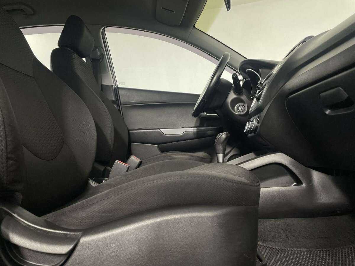 Б/У Киа Рио 2015 года. Фото: #13