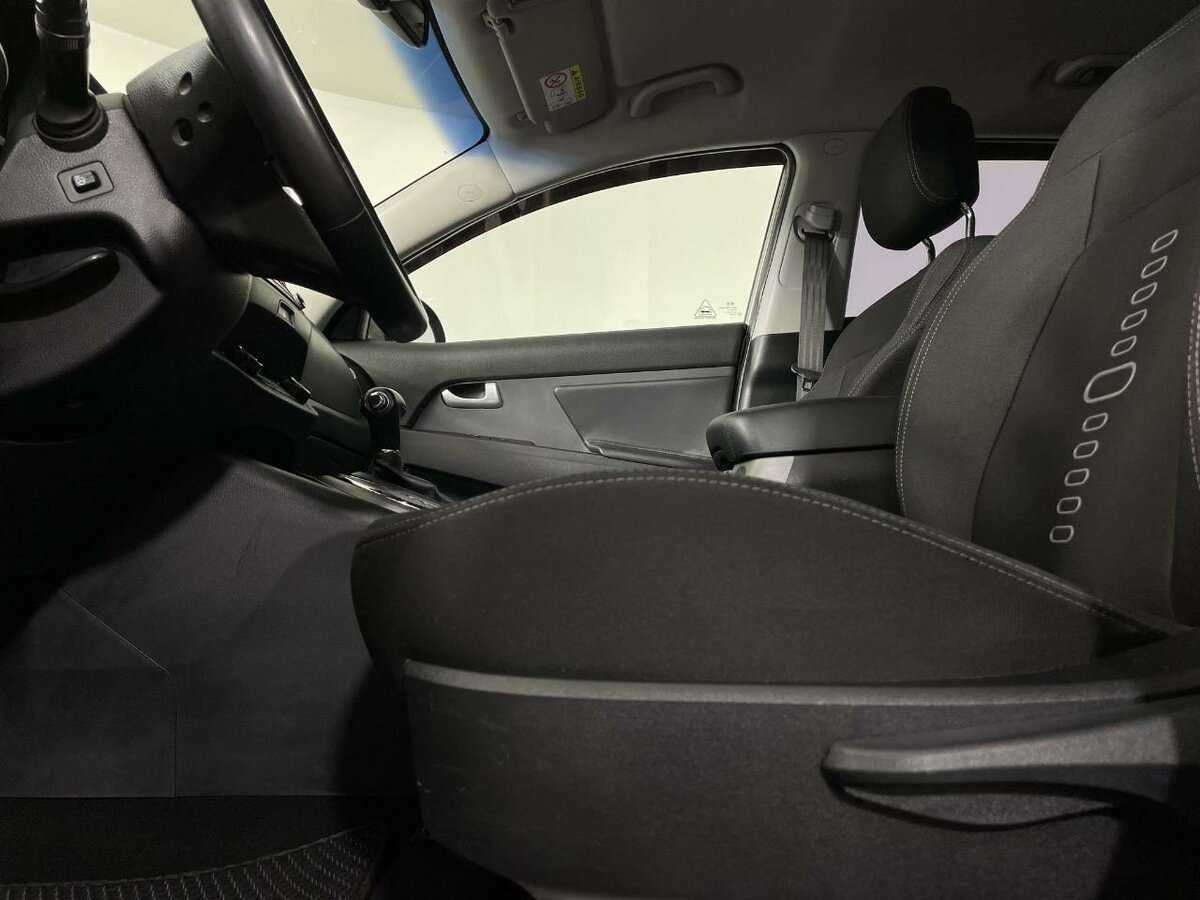 Б/У Киа Спортейдж 2015 года. Фото: #9