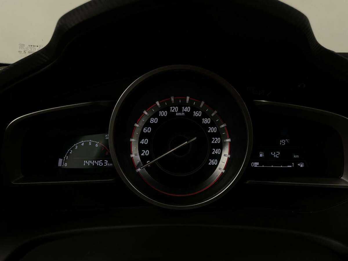 Б/У Мазда 3 2014 года. Фото: #10