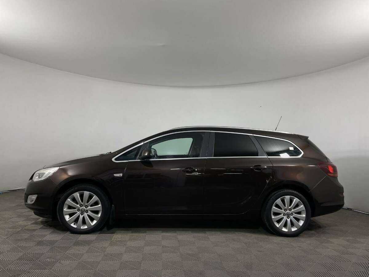 Б/У Опель Астра 2012 года. Фото: #4