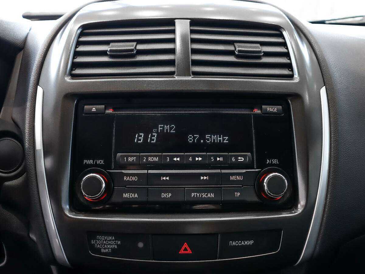 Б/У Митсубиши АС-Икс 2012 года. Фото: #12