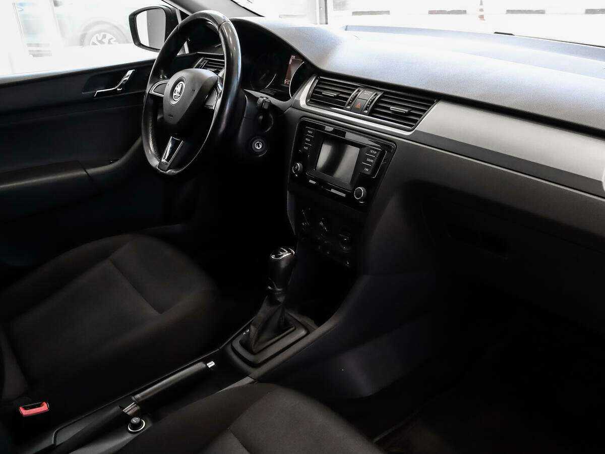 Б/У Шкода Рапид 2016 года. Фото: #9