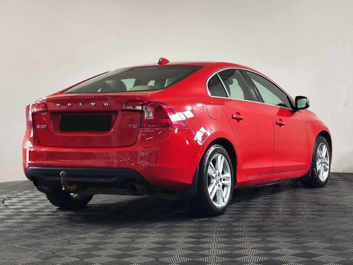 Б/У Вольво С60 2012 года. Фото: #2