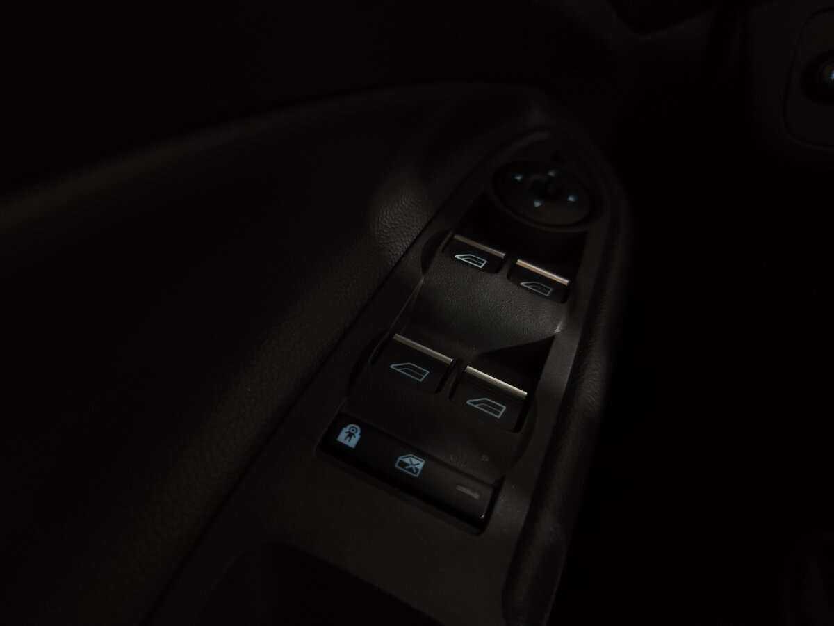 Б/У Форд Куга 2015 года. Фото: #20