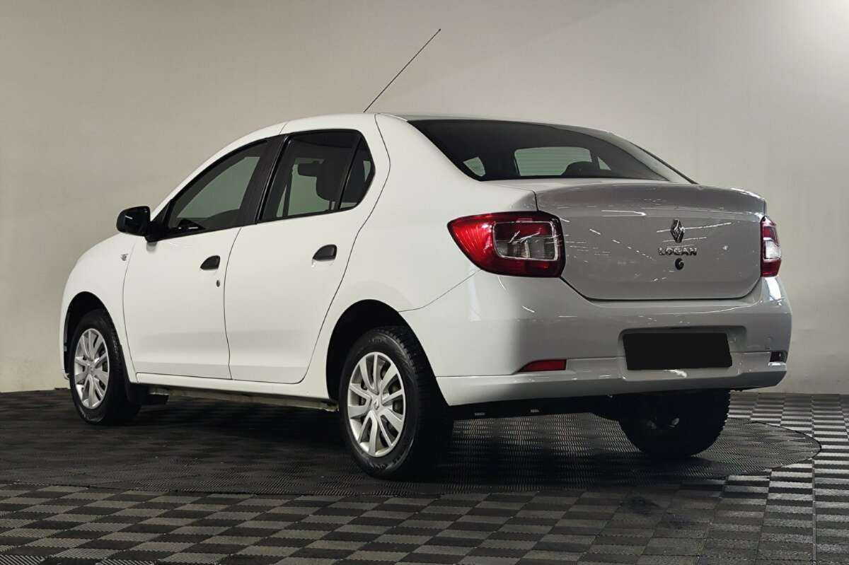 Б/У Рено Логан 2019 года. Фото: #4