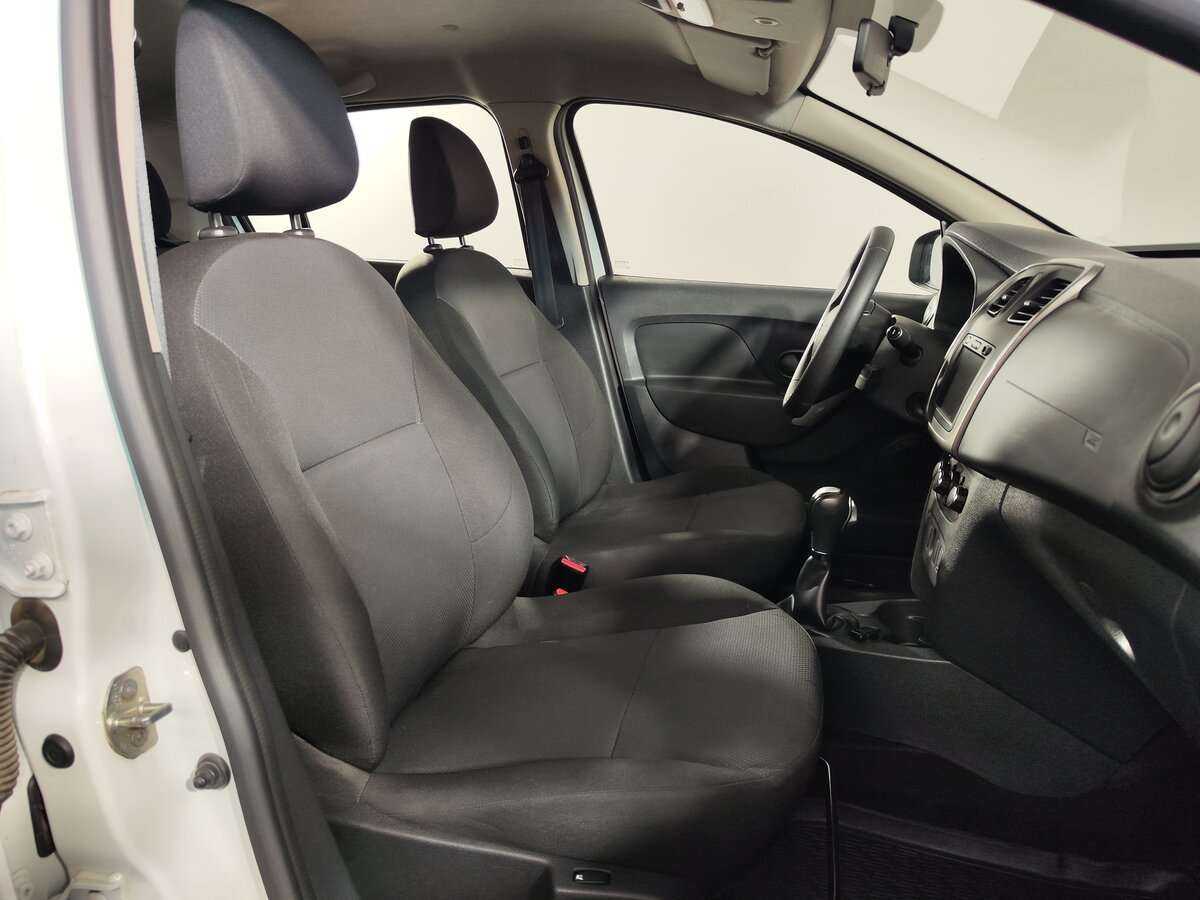 Б/У Рено Логан 2019 года. Фото: #8