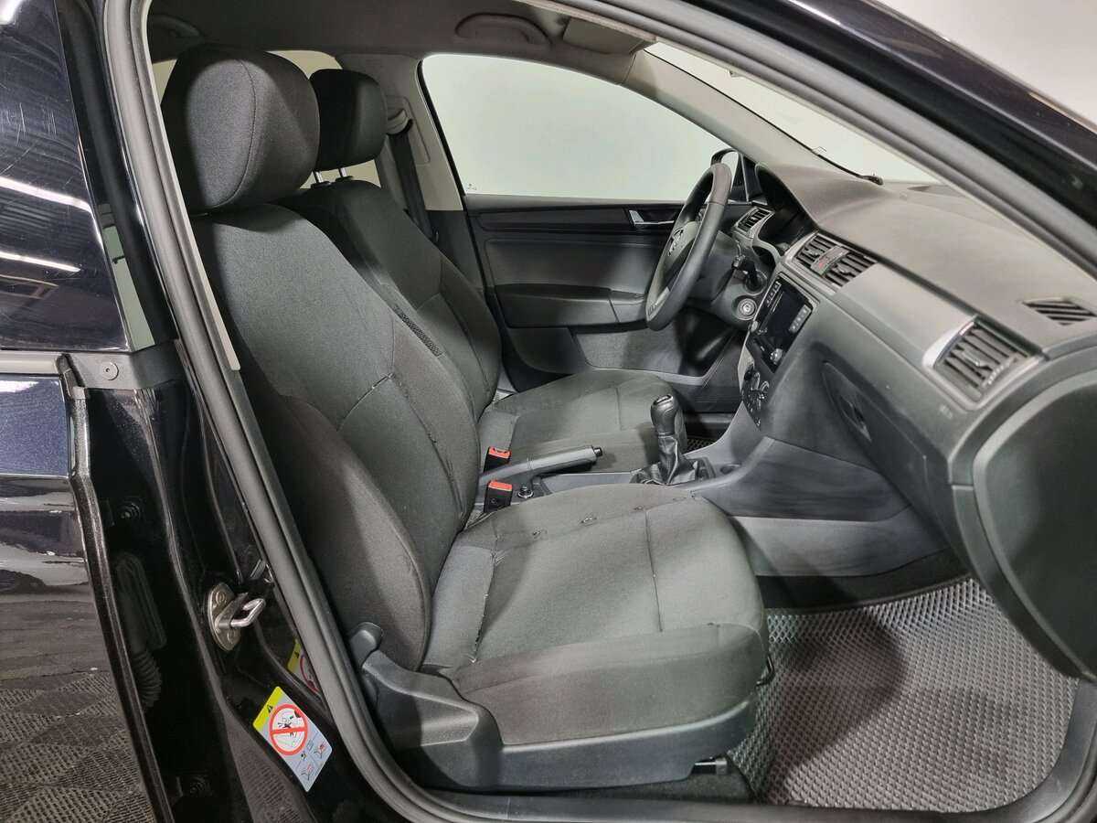 Б/У Шкода Рапид 2019 года. Фото: #8