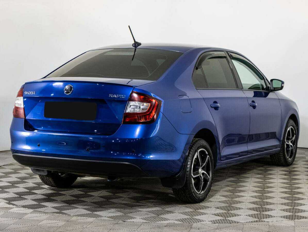 Б/У Шкода Рапид 2017 года. Фото: #4