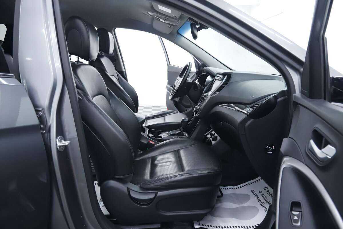 Б/У Хендай Санта Фе 2015 года. Фото: #17