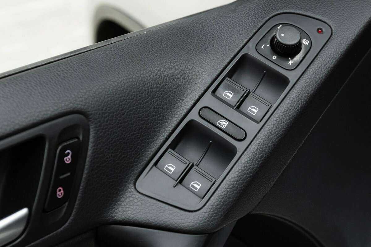 Б/У Фольксваген Тигуан 2013 года. Фото: #6