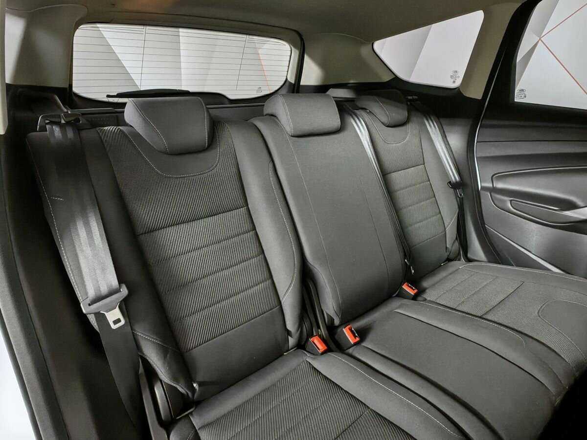 Б/У Форд Куга 2015 года. Фото: #11