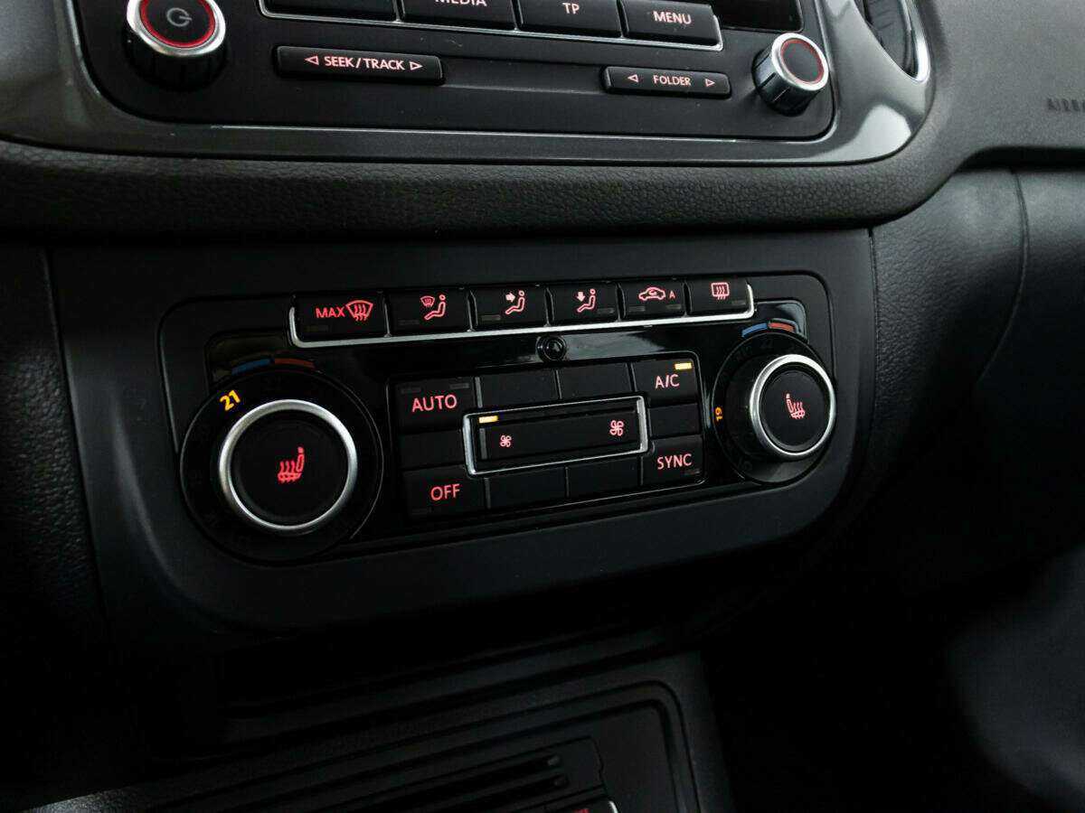 Б/У Фольксваген Тигуан 2015 года. Фото: #15