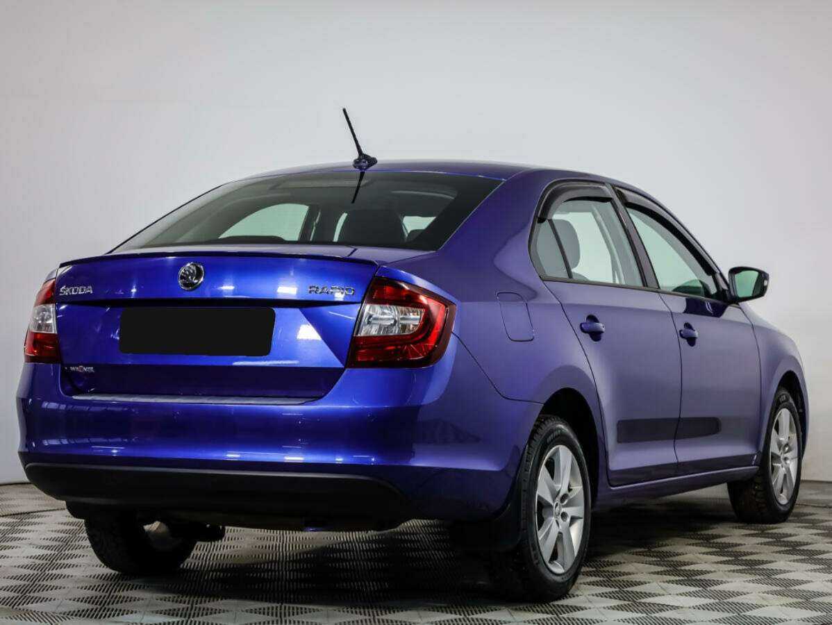 Б/У Шкода Рапид 2018 года. Фото: #3