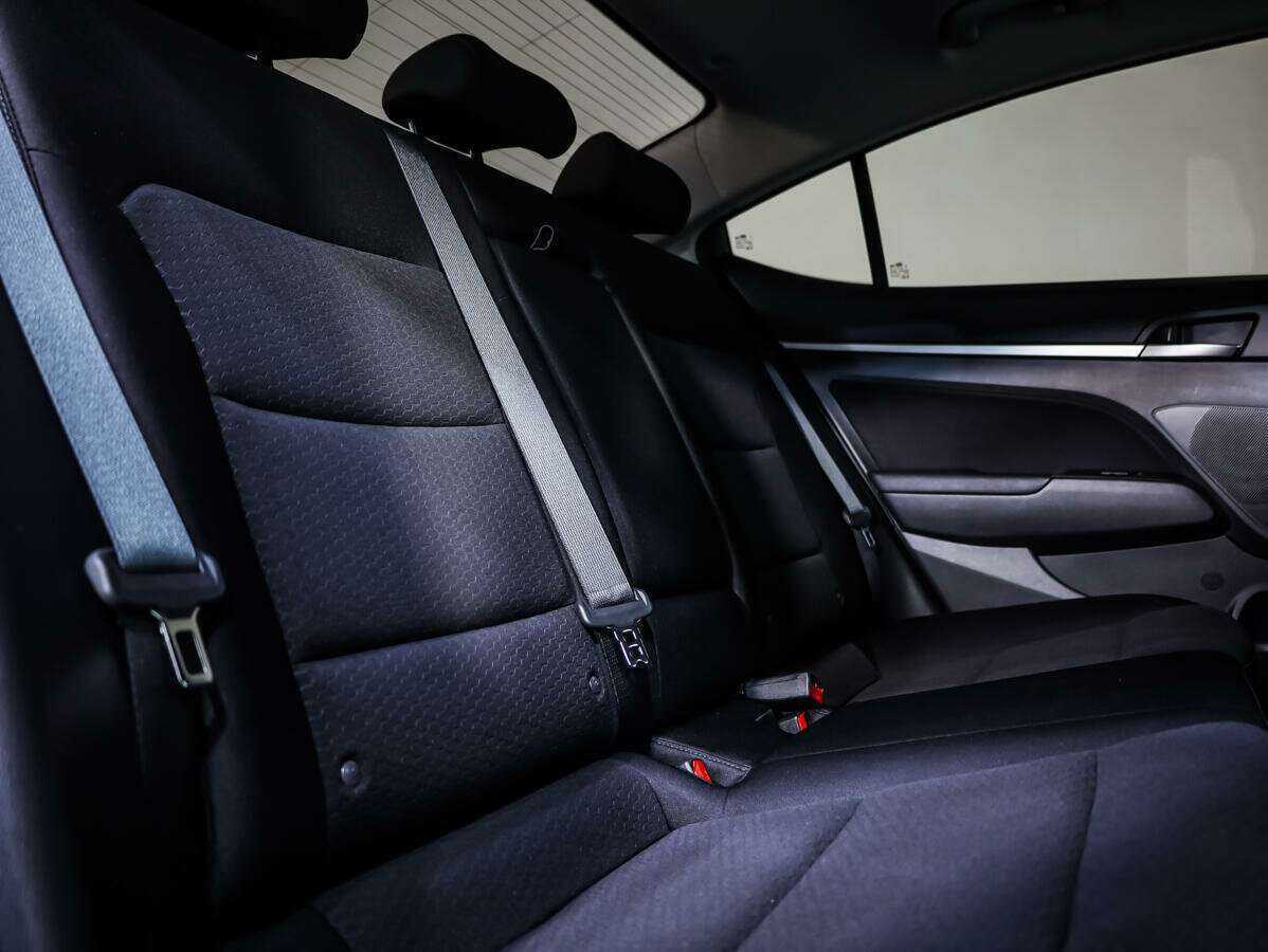 Б/У Хендай Елантра 2019 года. Фото: #10