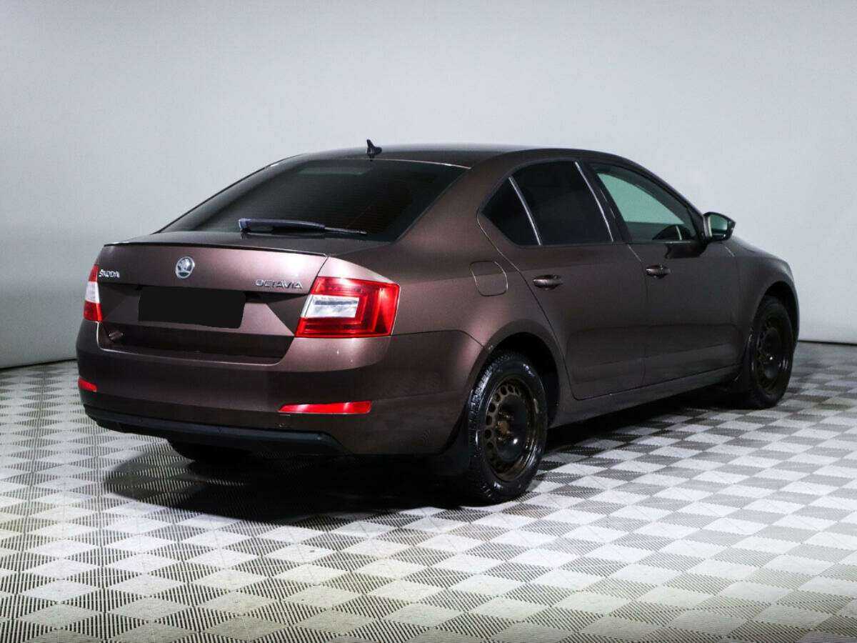 Б/У Шкода Октавия 2013 года. Фото: #3