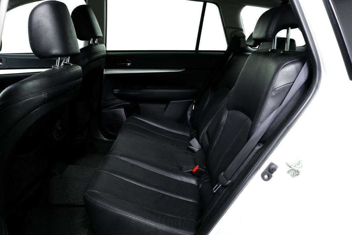 Б/У Субару Аутбэк 2012 года. Фото: #11