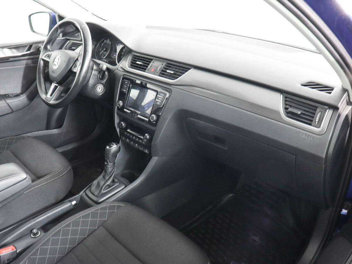 Б/У Шкода Рапид 2018 года. Фото: #9