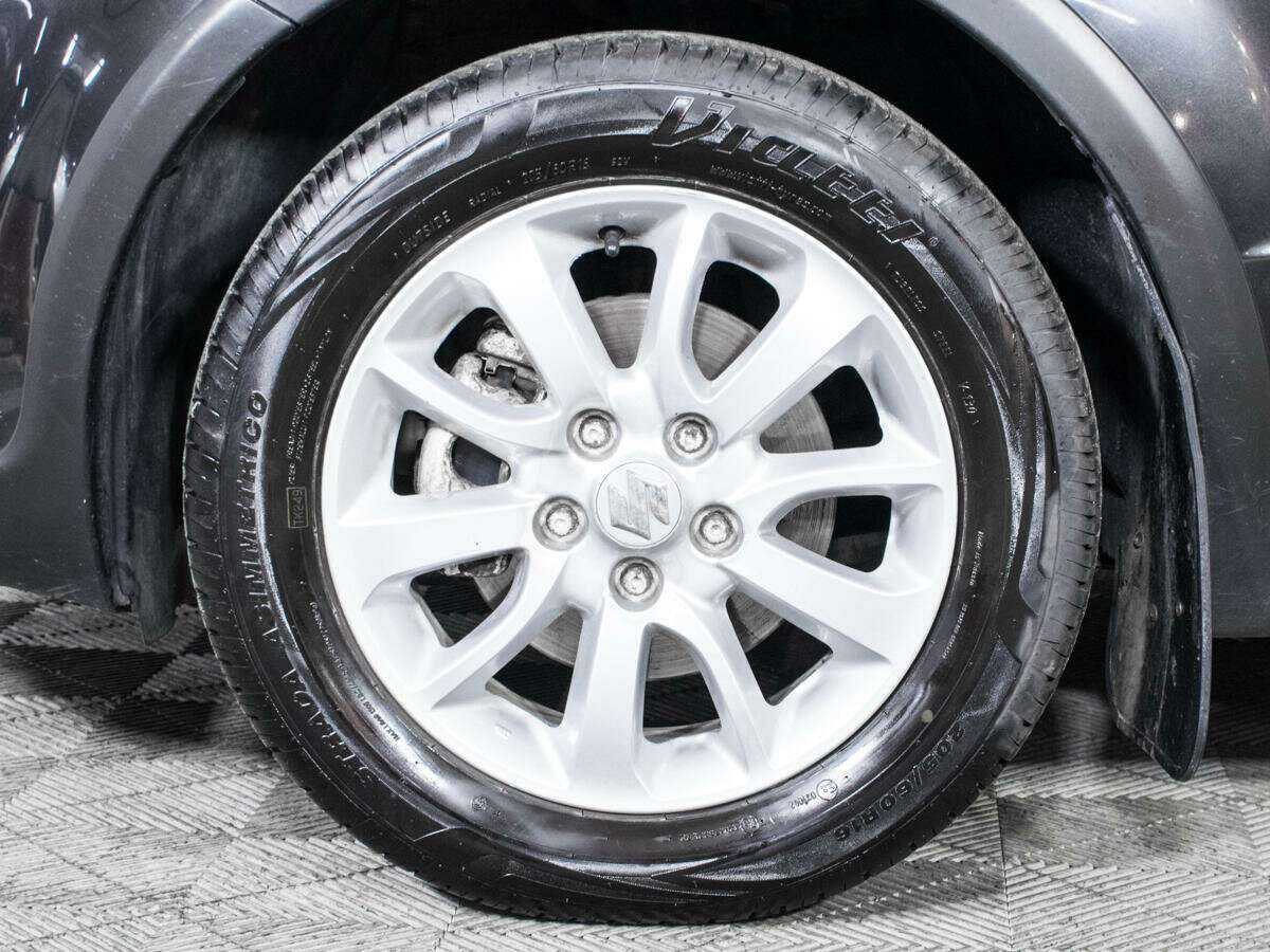 Б/У Сузуки С-Икс4 2014 года. Фото: #12