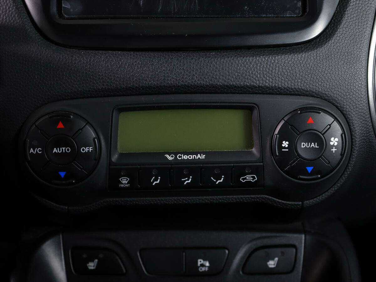 Б/У Хендай ай-икс35 2014 года. Фото: #22