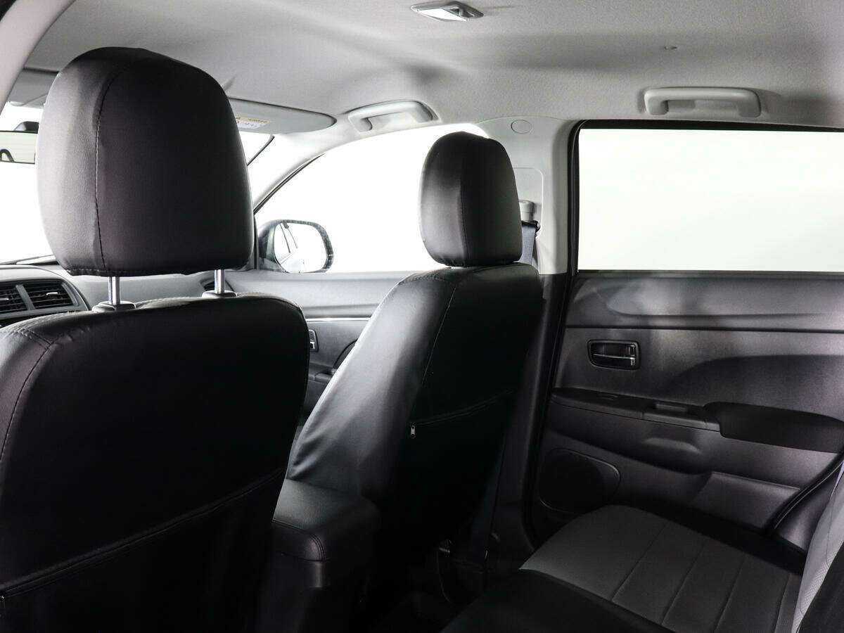 Б/У Митсубиши АС-Икс 2018 года. Фото: #11