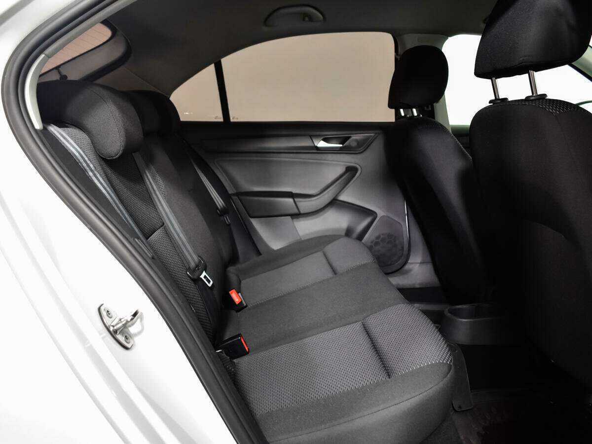 Б/У Фольксваген Поло 2021 года. Фото: #9