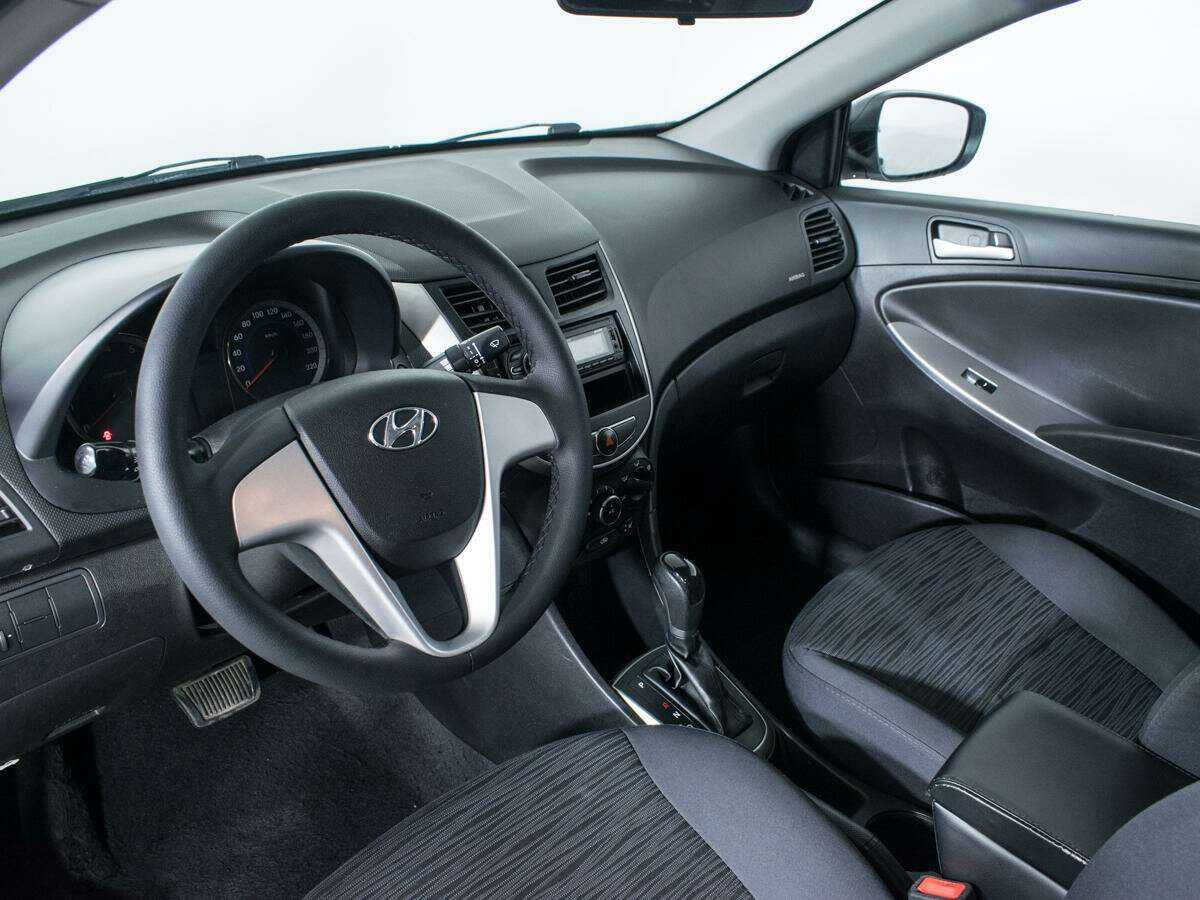 Б/У Хендай Солярис 2015 года. Фото: #12