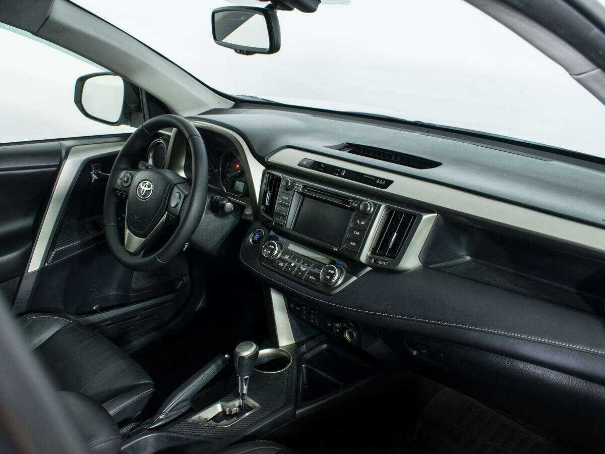 Б/У Тойота Рав4 2013 года. Фото: #8