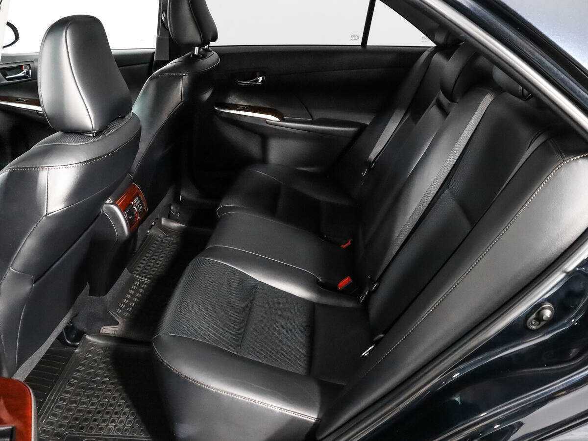 Б/У Тойота Камри 2014 года. Фото: #11