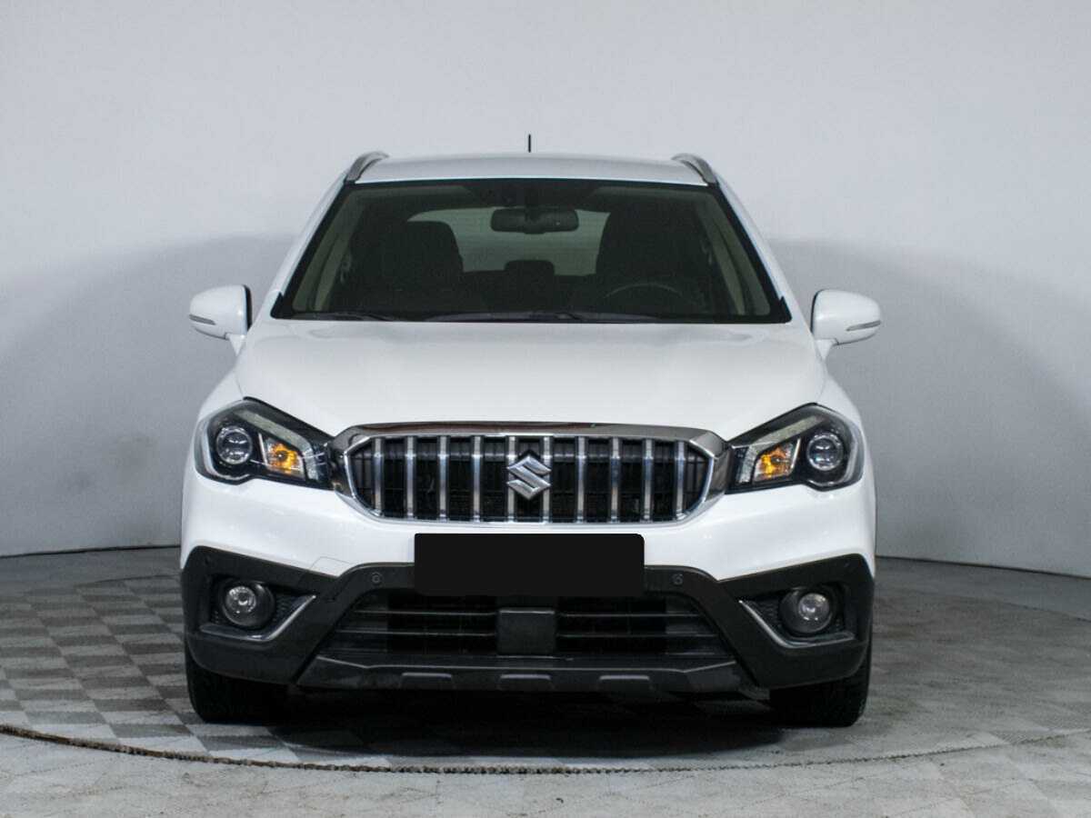 Б/У Сузуки С-Икс4 2018 года. Фото: #1