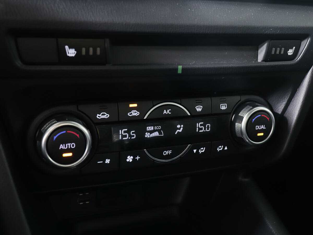 Б/У Мазда 3 2018 года. Фото: #20