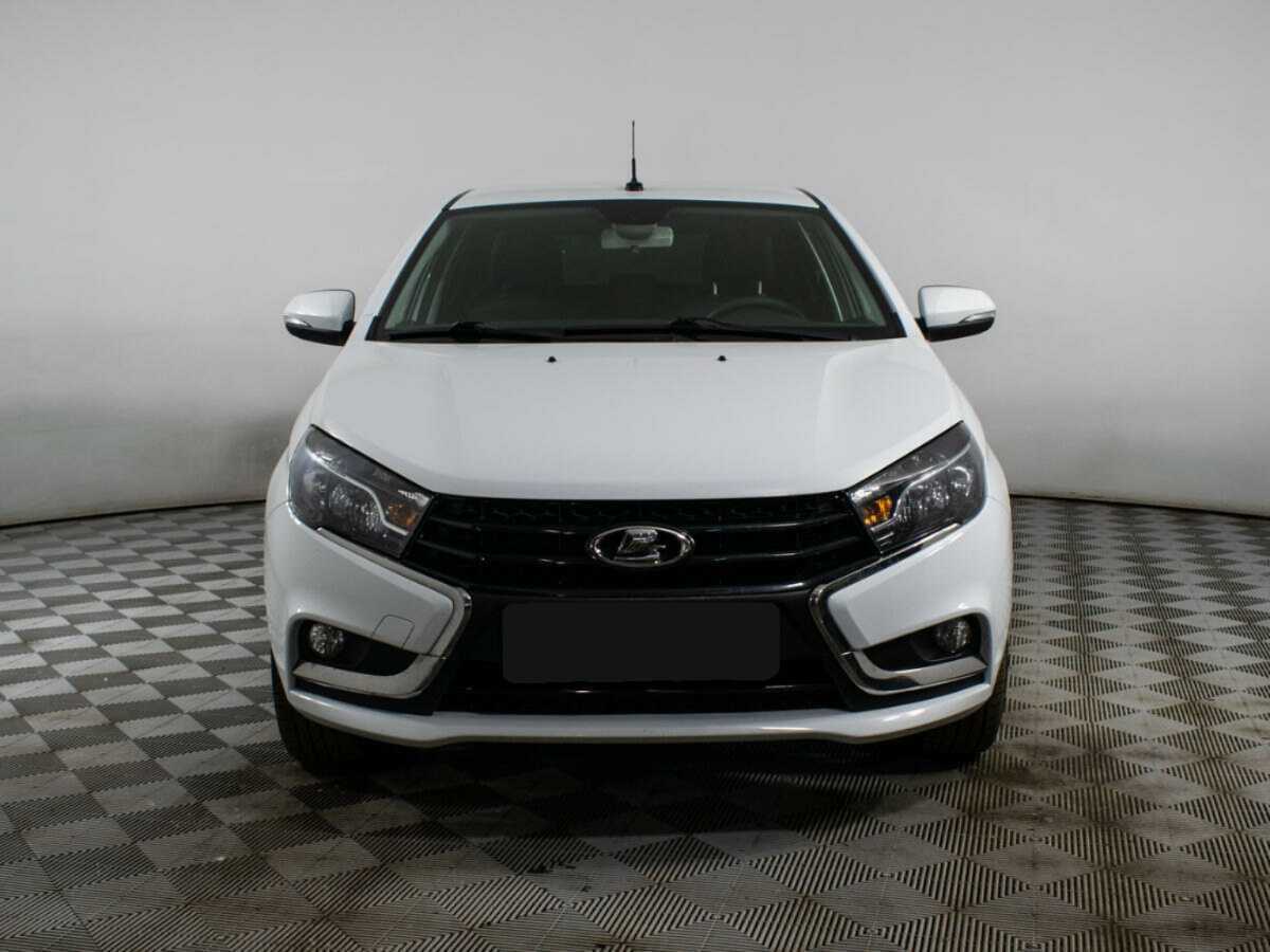 Б/У Лада (ВАЗ) Веста 2018 года. Фото: #1