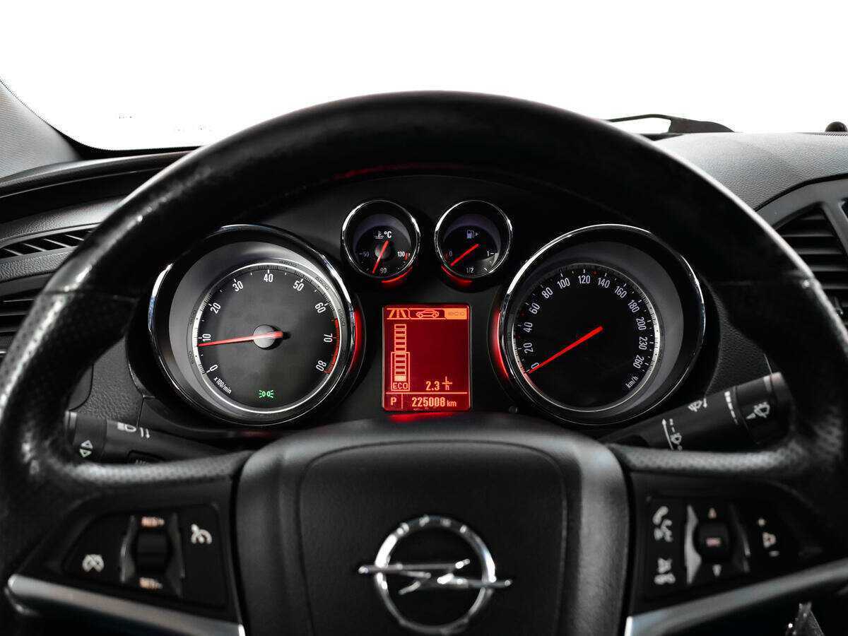 Б/У Опель Инсигния 2013 года. Фото: #10