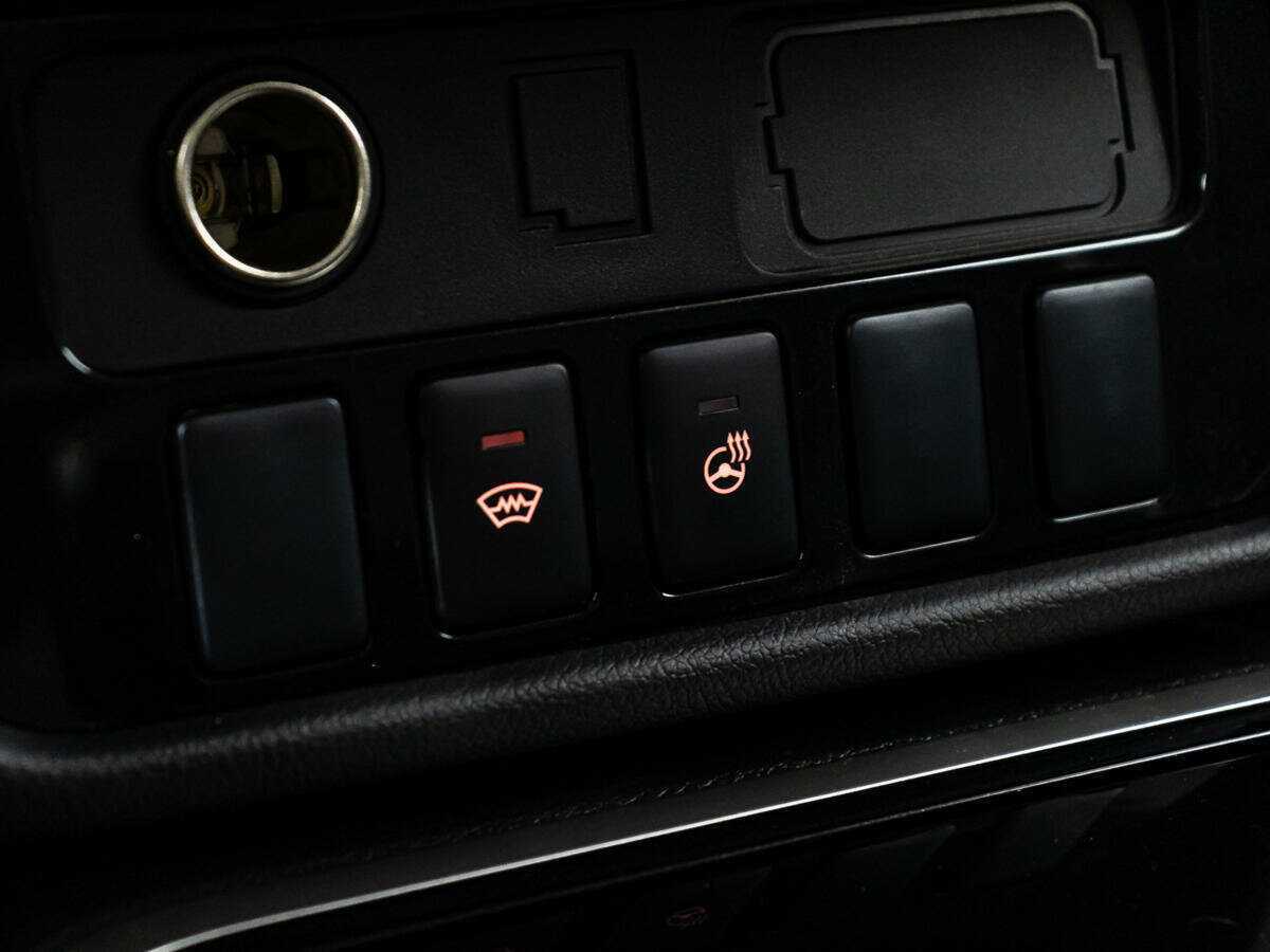 Б/У Митсубиши Оутлэндер 2017 года. Фото: #18