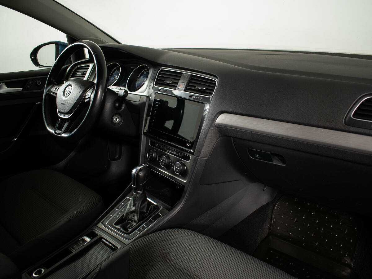 Б/У Фольксваген Гольф 2012 года. Фото: #8