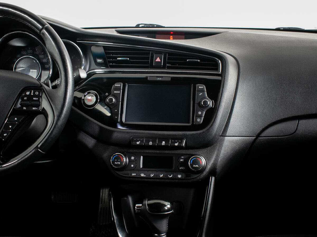 Б/У Киа Сид 2018 года. Фото: #10