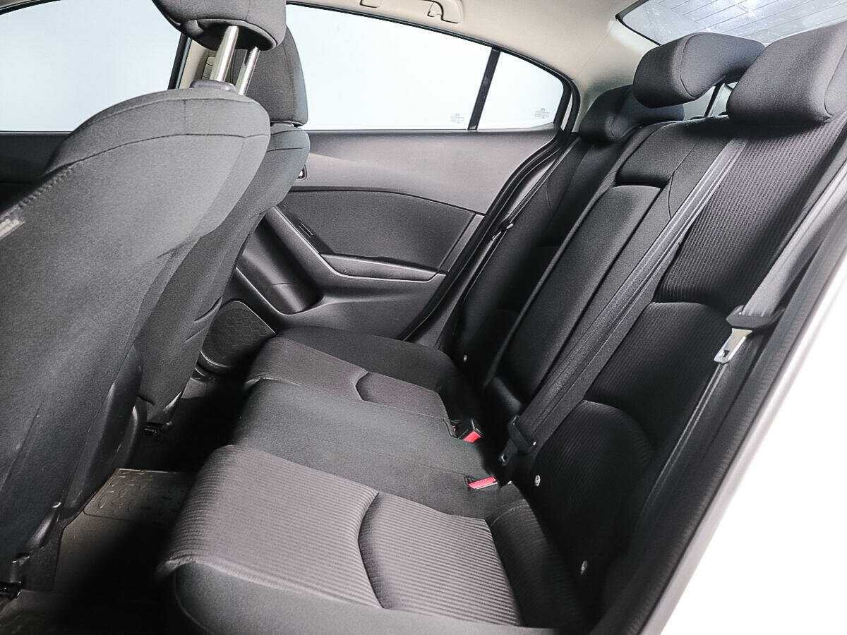 Б/У Мазда 3 2014 года. Фото: #9