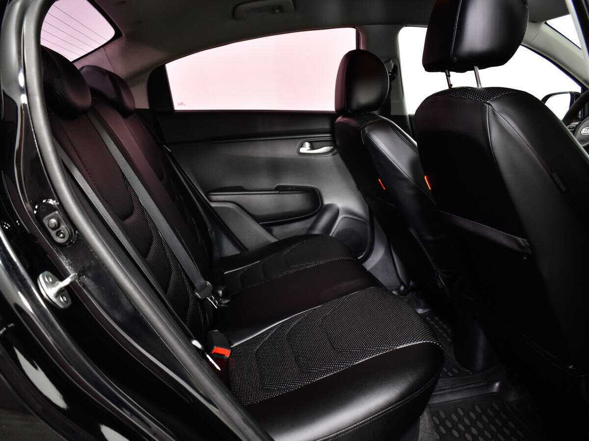 Б/У Киа Рио 2017 года. Фото: #9